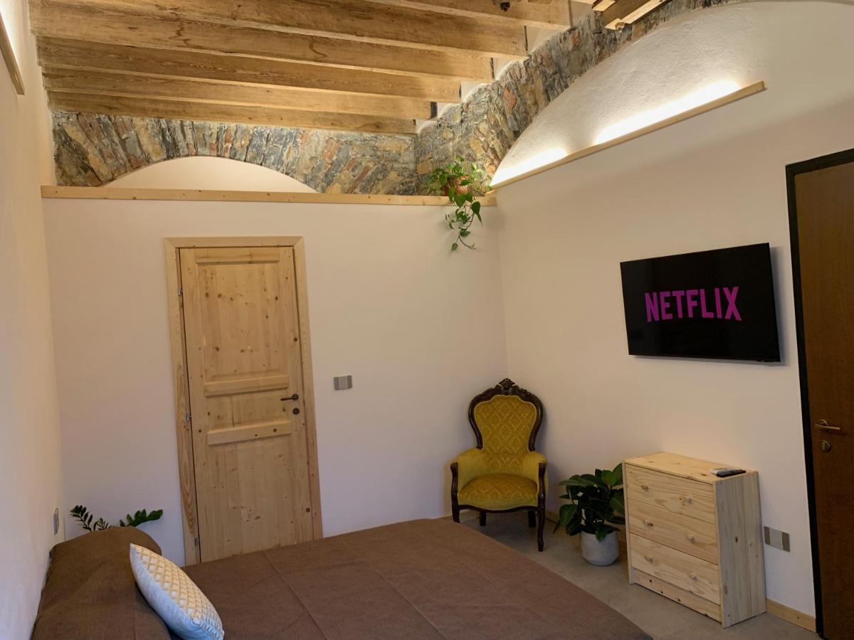 Rock & Wood - Apartment & Room La Spezia Exterior photo